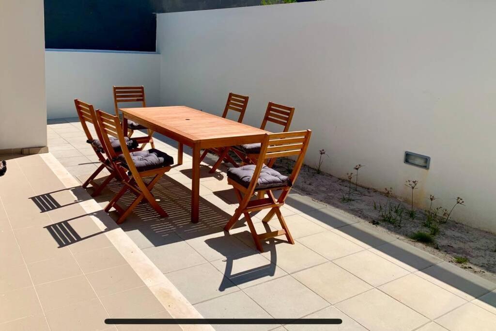 New And Modern 3 Bedroom Villa With Private Heated Pool Near Nazare Сан-Мартинью-ду-Порту Экстерьер фото